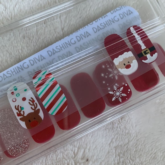NEW & Used Dashing Diva Gloss Nail Strips 2 packages Holiday - Picture 6 of 8